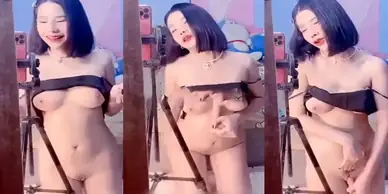 ABG Sange Main Dildo Mendesah Sampe Memek Banjir