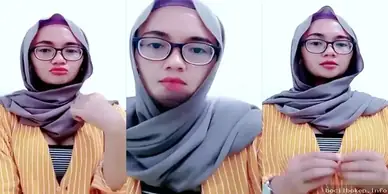 Cewek nakal pamer body panas di live