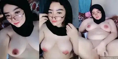 Hijabers Toket Pepaya Gede Ngentot Brutal Memek Banjir