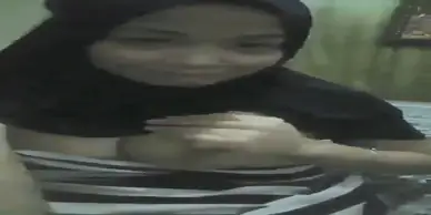 Jilbab Hitam Istri Solehot Dientot Suami Sampe Memeknya Leleh